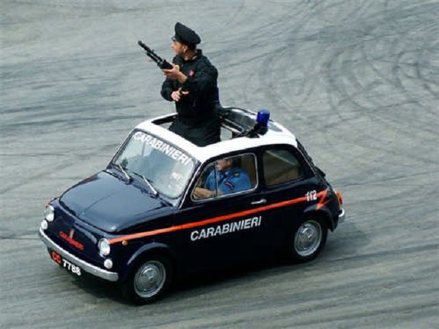 ForumEA/E/auto-carabinieri-anni-80-1.jpg