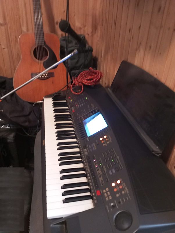 https://www.energialternativa.info/public/newforum/ForumEA/Z/TASTIERE-CHITARRA-MONTAGNA.jpg
